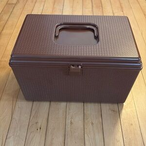 Wilson Mfg. Corp. vintage brown sewing box